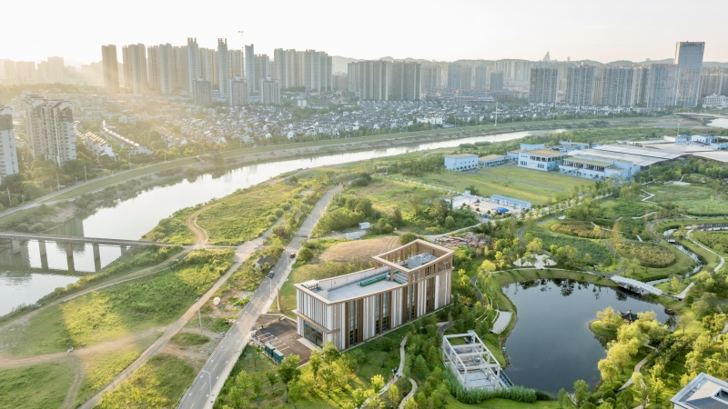 為6000戶家庭提供“冬暖夏涼”——走進(jìn)洋湖生態(tài)新城南區(qū)智慧能源站
